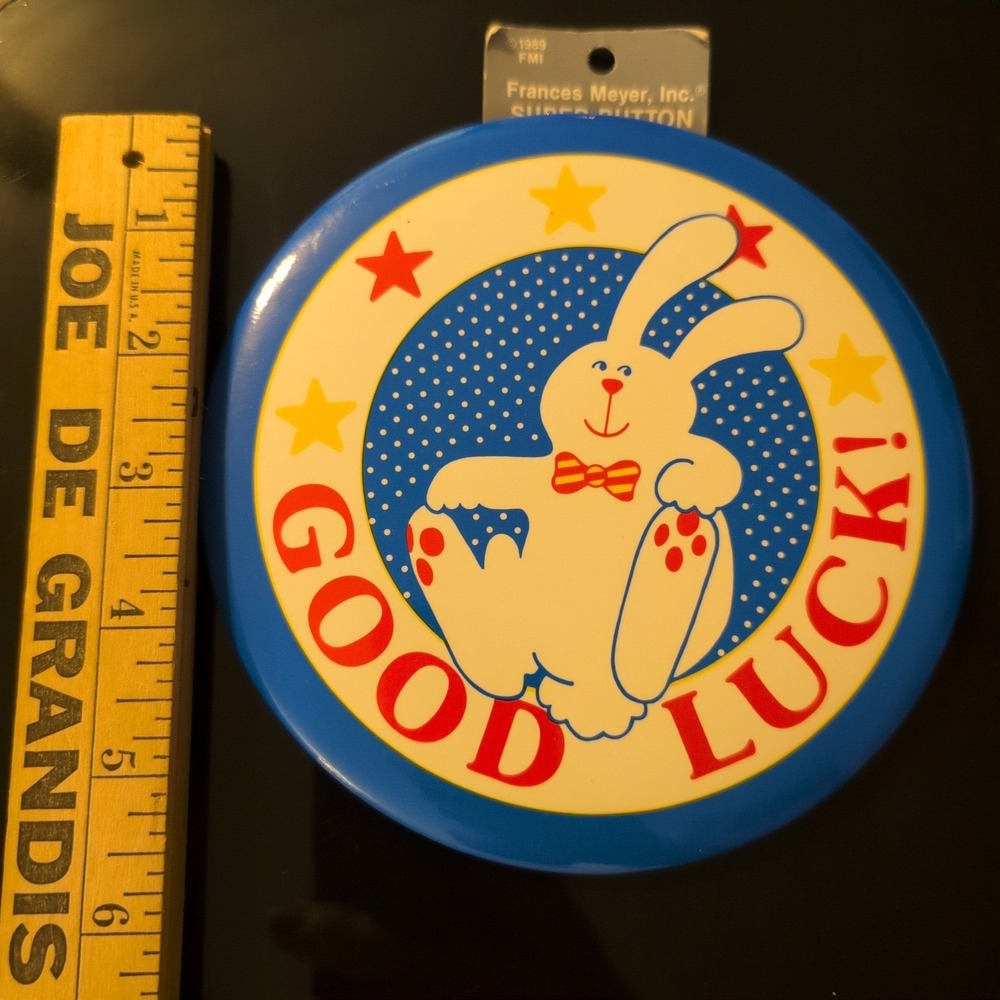Vintage 1989 Frances Meyer Super Button Good Luck Bunny Pin Easel Back 6 inch - Picture 2 of 3